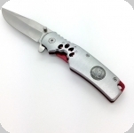 Couteau Pliant Argenté et rouge 
Patte de Loup Lame de 8.8 cm  